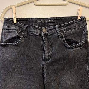 Black denim skinny jeans